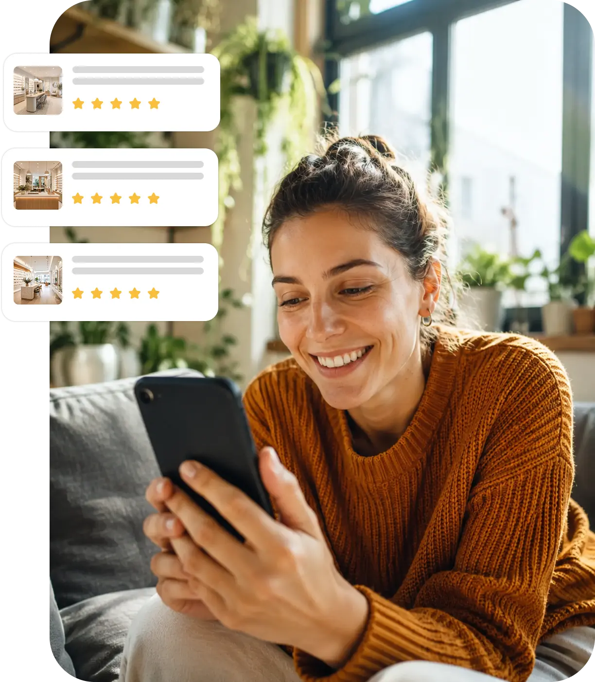 Una persona confronta le recensioni di alcuni centri ottici dal telefono